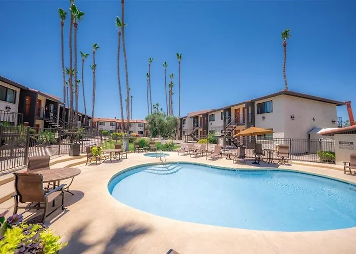 138 Fully Furnished, Amenities Galore Scottsdale