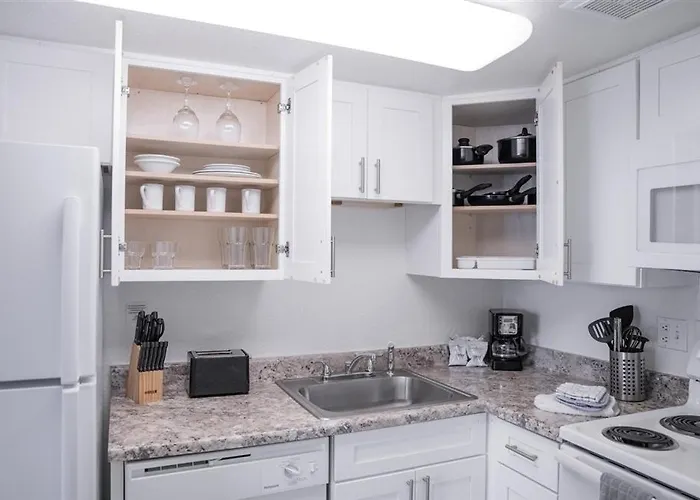 138 Fully Furnished, Amenities Galore *