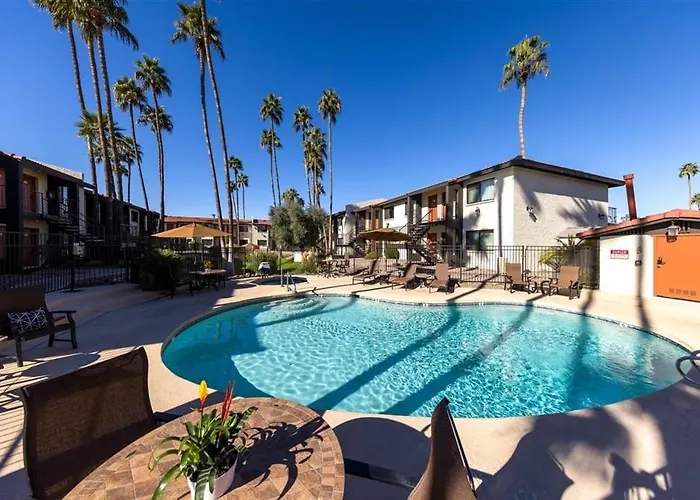 138 Fully Furnished, Amenities Galore Scottsdale