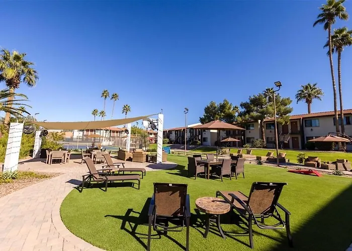 138 Fully Furnished, Amenities Galore Scottsdale